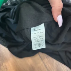 Lulus Guest List Gorgeous Black Floral Lurex Tie-Strap Maxi Dress Sz Small $88 thumbnail 7