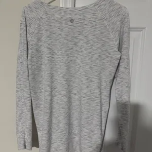 LULULEMON LONG SLEEVE thumbnail 5