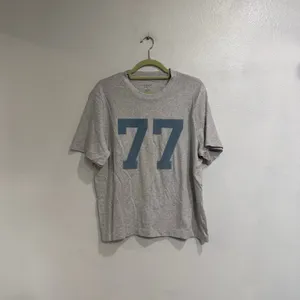 American Eagle Gray 77 Graphic T Shirt Sz S thumbnail 2