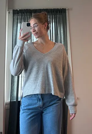Abercrombie Grey Sweater V-Neck Small thumbnail 2