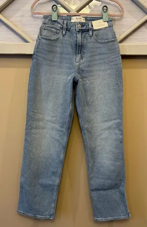 Hollister Ultra High Rise Dad Jean‎ Womens Size 2 Regular in Light Wash NEW thumbnail 1