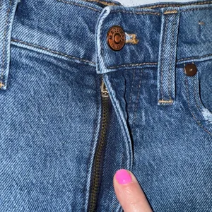 madewell the perfect jean short Size 27‎ thumbnail 3