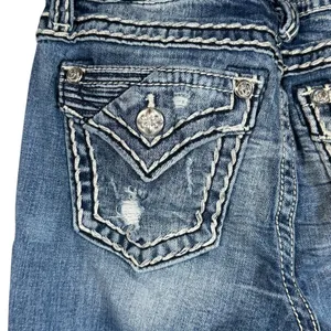 Miss Me SZ 26 Mid-Rise Boot Jeans Distressed Whiskered Stretch Zip-Fly Pockets thumbnail 9