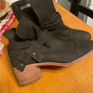UGG Black Ankle Booties with Wooden Heel thumbnail 5