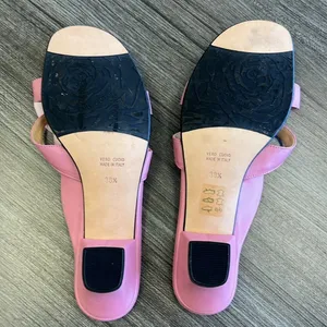 NWOT Taryn Rose Orchid kitten heels. Size 38.5 (8). thumbnail 5