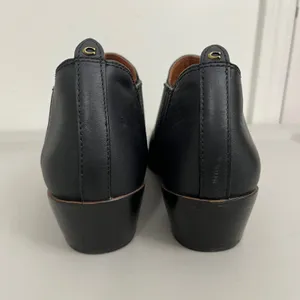Coach G3324 Devin Ankle Bootie 10 Black Chelsea Pointed Toe Block Heel thumbnail 4