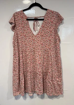 Floral Abercrombie and Fitch linen blend V-Neck Flutter Sleeve Dress in Rose thumbnail 1