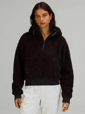 Lululemon NWT  Textured 1/2 Zip Black thumbnail 1