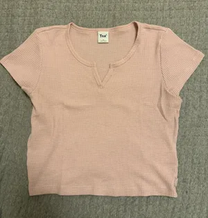 Aritzia TNA Waffle Tee Size M thumbnail 1