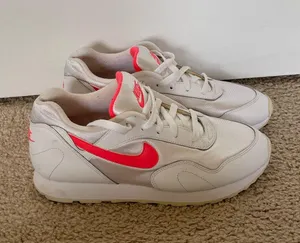 Nike Outburst Womens White Solar Red Running Walking Shoes Sneakers Size 8.5 thumbnail 1
