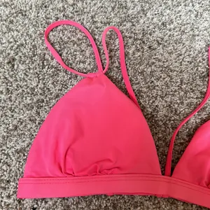 Swimsuit Top thumbnail 2