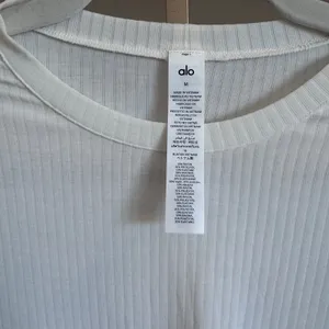 Alo Yoga NWT Ribbed Sea Coast Long Sleeve Dress Ivory Size M thumbnail 4
