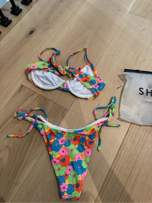 NWT SHEIN Women's Floral Print Tie-Front Bikini Swimsuit thumbnail 3