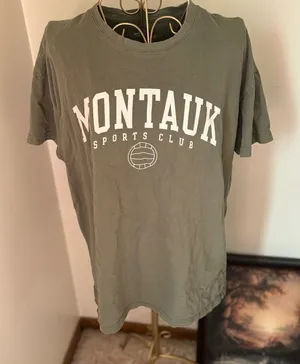 Abercrombie & Fitch Montauk Sports Club Graphic Tee Small Green thumbnail 1