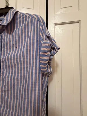 Tommy Hilfiger Women's Relaxed Fit Striped Short Sleeve Button-Down Shirt thumbnail 2