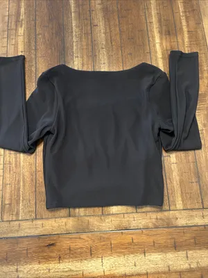 Move Theology Square-Neck Long Sleeve Top in Black size Large thumbnail 4
