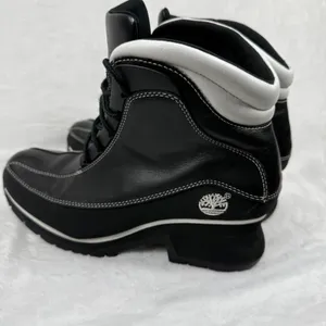 Timberland Black Leather Heeled Ankle‎ Boots Contrast Stitching Lace Up 7.5 READ thumbnail 8