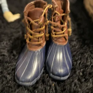 Steve Madden Navy and Brown Lace-Up Rain Boots thumbnail 3