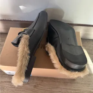 Steve Madden Black Leather Fur-Lined Mule with Gold Horsebit thumbnail 7