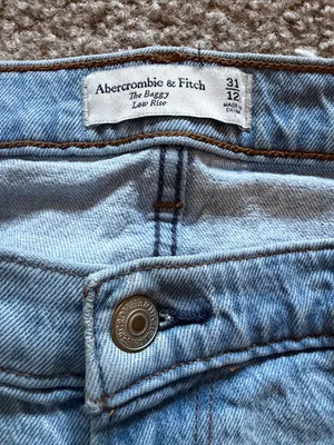 A&F Low Rise Baggy Denim Jeans thumbnail 5