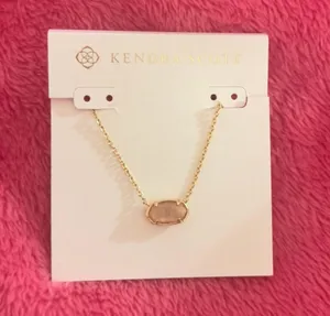 Rose Quartz Necklace thumbnail 2