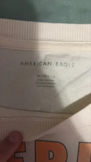 American Eagle Top Crop thumbnail 2