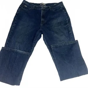 Lee Relaxed Bootcut At The Waist Classic Fit Womans Plus Size 16 Dark Denim Jean thumbnail 1