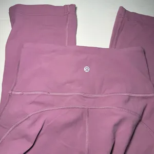 Lululemon Groove Flared Yoga Pants 7/8 length thumbnail 2