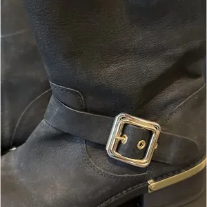 Vince Camuto Womens 8.5 Windy Moto Boots Black Leather Gold Buckle Mid Calf thumbnail 4