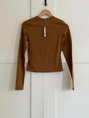 NWT Skims Cotton Jersey Long Sleeve T-Shirt SMALL thumbnail 3