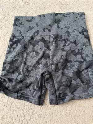 Gymshark Grey Camo High-Waist Bike Shorts thumbnail 2