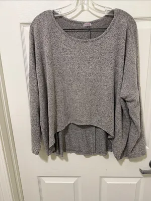 FREE PEOPLE MOVEMENT MEDIUM GRAY AND BLACK Top. thumbnail 2