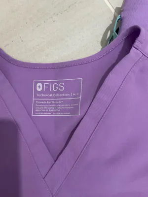 FIGS Scrubs Set thumbnail 2