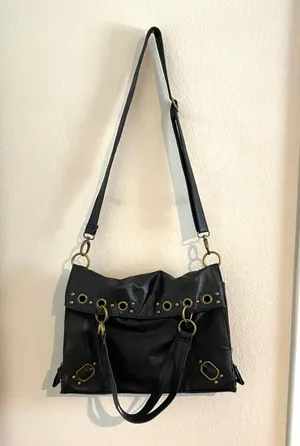 Like new adjustable strap crossbody/shoulder bag Sz 16x16 thumbnail 1