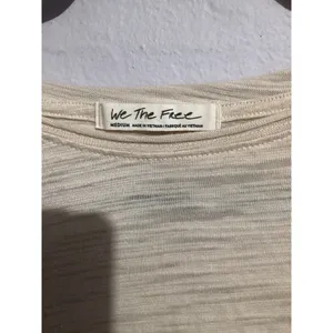 Free People We The Free Shirt Womens Medium Natasha Long Sleeve Ruched Beige thumbnail 4