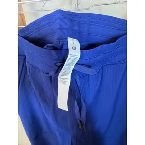 Lululemon Blue Ribbed Cargo Wide Leg Pants Size S thumbnail 4