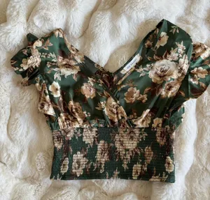 Women's Green and Multi Crop thumbnail 1