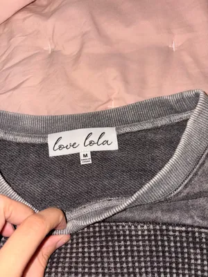 Love lola shirt  thumbnail 2
