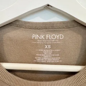 Tank‎ Top Size XS Ribbed Cropped Pink Floyd Band Graphic Indie Grunge Streetwear thumbnail 3