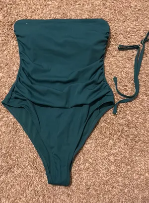 Target Hollister Dress Mini Floral thumbnail 1
