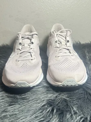 Nike Quest 6 'Pink Wolf Grey'WOMEN'S Shoes Pale Pink & White Size 10 thumbnail 4