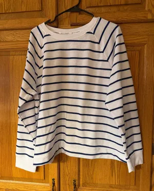 Joyspun white/navy striped sweatshirt in XL #stripes #cozy thumbnail 1