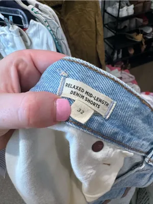 Madewell Relaxed Mid Length Light Wash Denim Shorts Size 32 Women's thumbnail 7