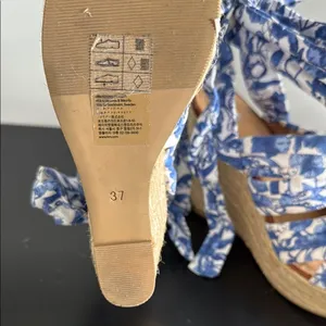 H&M Elegant Blue Patterned‎ Wedge Sandals Sz 37/6.5 thumbnail 9
