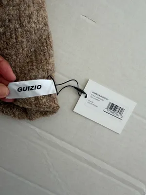 Danielle Guizio leg warmer thumbnail 9