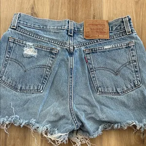 Levi's Women's Light Blue Frayed Jean Shorts thumbnail 2