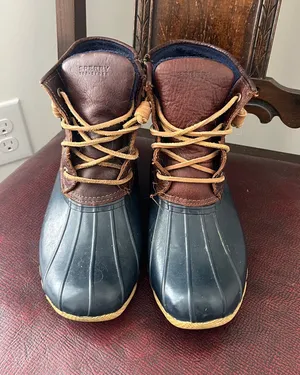 Sperry Navy & Brown Women’s Duck Boots with Tan Laces thumbnail 1