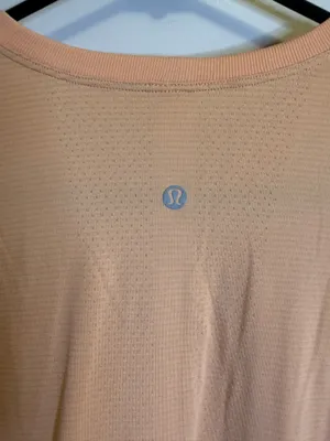 Lululemon Long Sleeve thumbnail 3
