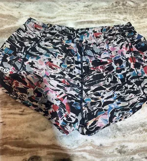 Lululemon Hotty Hot Shorts 2.5" thumbnail 1