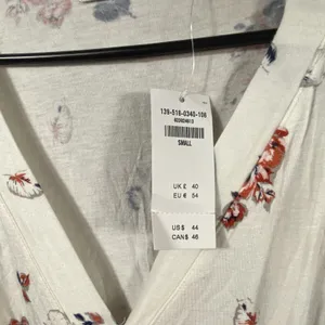 NWT Abercrombie & Fitch Women's White Floral Long Sleeve Top‎ Small Wrap Tie thumbnail 4